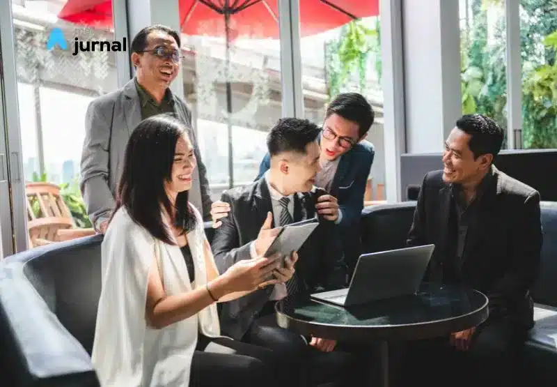 Total Quality Management (TQM): Pengertian, Elemen, Manfaat, dan Implementasi